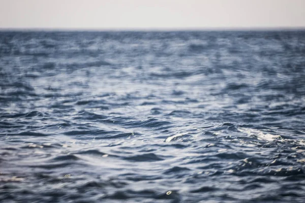 海のスプラッシュの美しいショット — ストック写真
