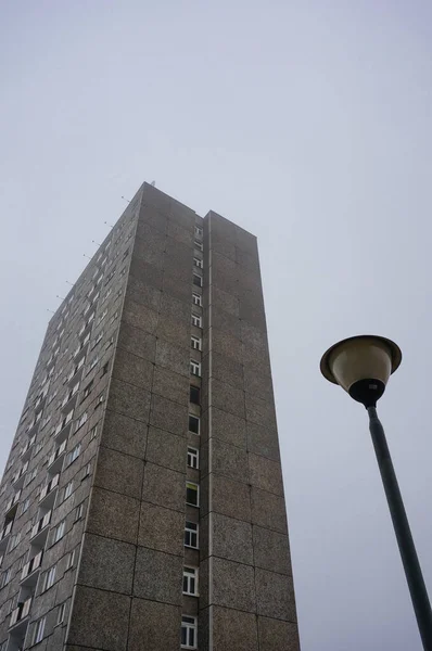 Plano Vertical Edificio Moderno —  Fotos de Stock