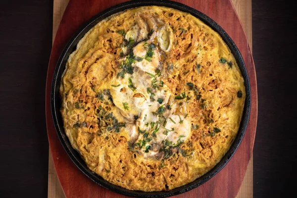 Toppenbild Läckra Fritata Ett Fat — Stockfoto