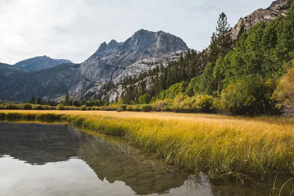 Eine Schöne Aufnahme Des Silver Lake Der Landschaft Der Östlichen — Stockfoto