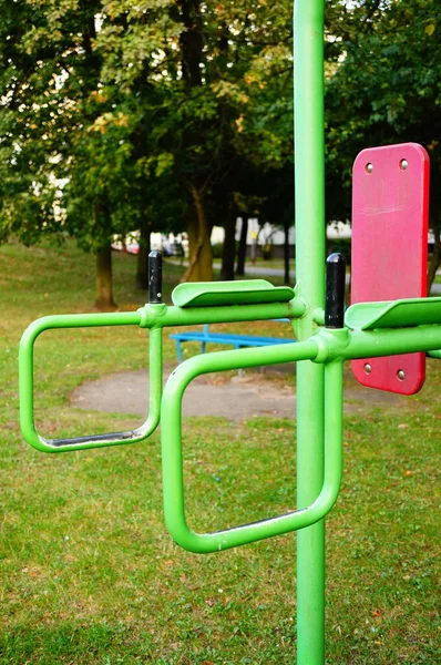 Vertical Shot Outdoor Exercise Equipment — Stock Photo, Image