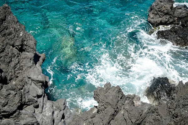 Nádherná Scenérie Skalnatých Útesů Ostrově Madeira Portugalsko — Stock fotografie