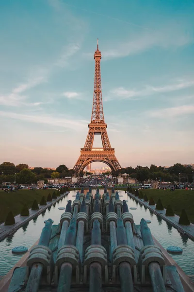 Eine Vertikale Aufnahme Des Eiffelturms Von Trocadero Gardens Paris Frankreich — Stockfoto
