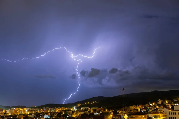 Relámpago Cielo Nocturno Sobre Ciudad —  Fotos de Stock