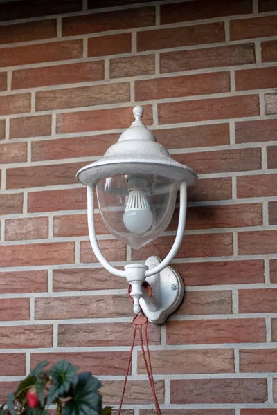 Vertical Shot White Lamp Hanging Wall — Stock Photo, Image