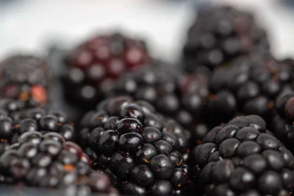 Blackberries Изолированы Белом Фоне — стоковое фото