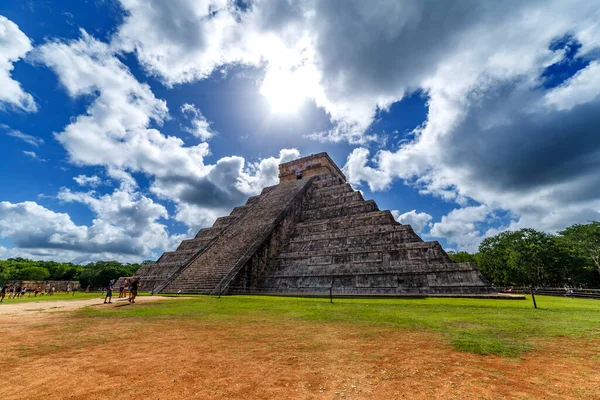 Uma Vista Deslumbrante Pirâmide Sítio Arqueológico Chichen Itza Yucatan México — Fotografia de Stock