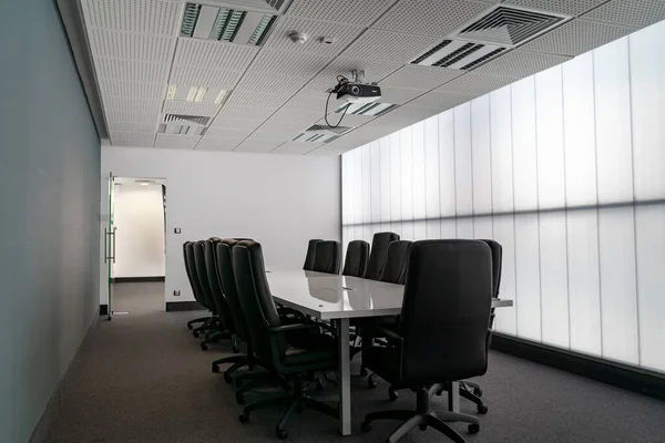 Une Salle Réunion Dans Bureau Moderne — Photo