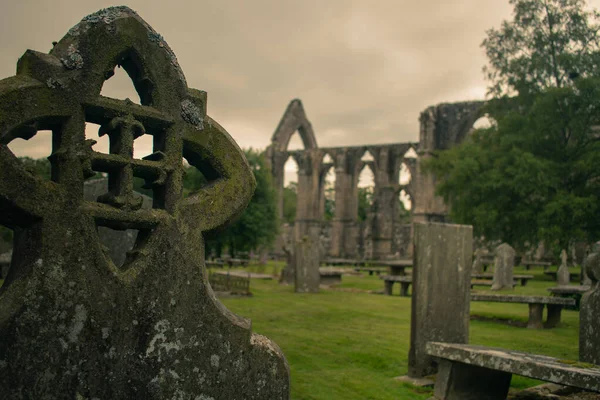 Tiro Atmosférico Cemitério Priorado Bolton Localizado Inglaterra — Fotografia de Stock