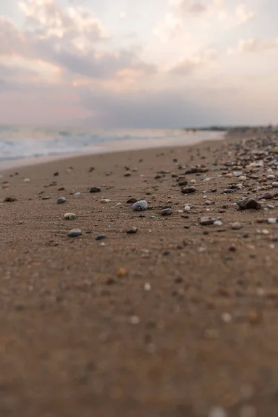 Primo Piano Una Spiaggia Sabbia Con Sassi Ciottoli Luogo Tranquillo — Foto Stock