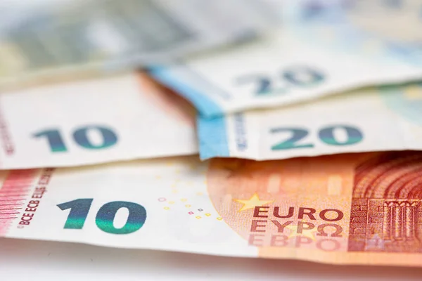 Ein Selektiver Fokus Auf Zehn Und Zwanzig Euro Scheine — Stockfoto