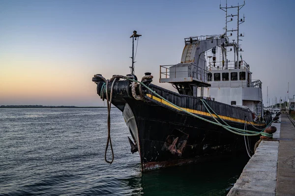 Belo Tiro Navio Pôr Sol — Fotografia de Stock