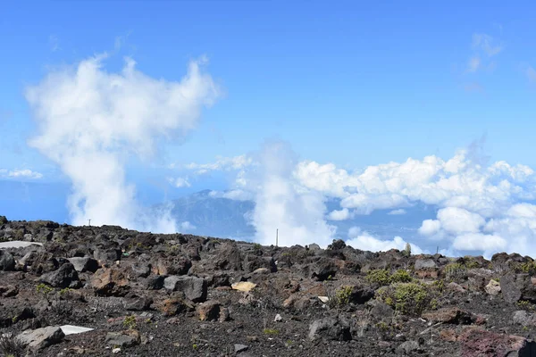 Plano Fascinante Paisaje Nublado Naturaleza Escénica Isla Hawaiana Maui — Foto de Stock