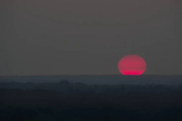 Розовое Солнце Прекрасном Закате — стоковое фото