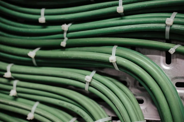 Närbild Bild Många Gröna Elektriska Ledningar — Stockfoto