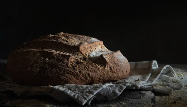 Close Shot Pão Caseiro Recém Assado Sourdough Mesa — Fotografia de Stock