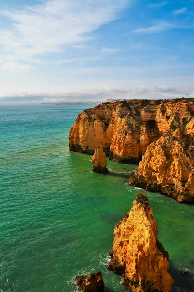 Beautiful Vertical Shot Ponta Piedade Rock Formations Sea Lagos Portugal — Stock Photo, Image