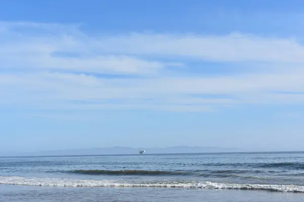 Una Splendida Vista Sull Oceano Calmo Con Orizzonte Chiaro — Foto Stock