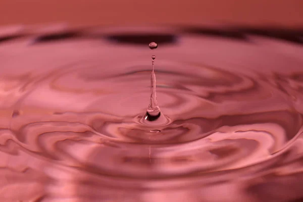 Closeup Shot Small Water Drop Fall Water Surface — Stock Photo, Image