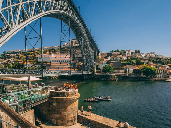 Порто Португаль Июля 2020 Года Мальчики Прыгают Моста Дома Луиса — стоковое фото