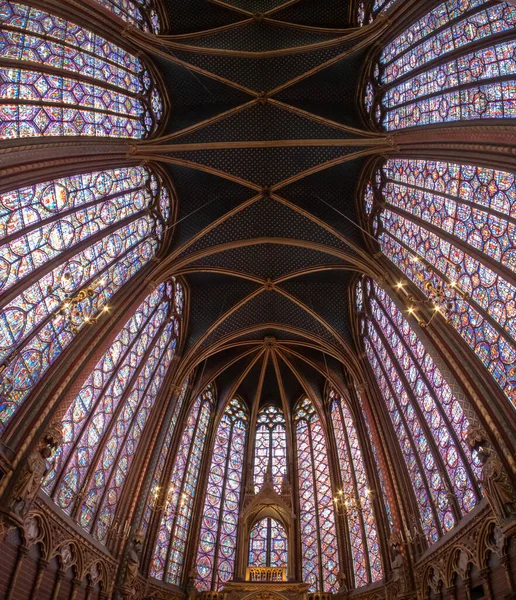Μια Όμορφη Φωτογραφία Από Εσωτερικό Του Sainte Chapelle Στο Παρίσι — Φωτογραφία Αρχείου