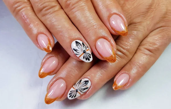 Zbliżenie Zdjęcia Profesjonalnego Nowoczesnego Żelowego Manicure — Zdjęcie stockowe