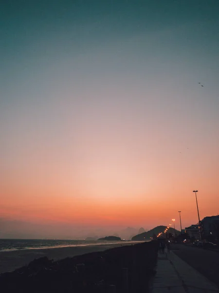 Uno Splendido Paesaggio Girato Tramonto Una Spiaggia Nella Città Costiera — Foto Stock