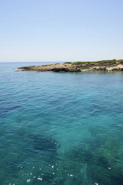 Kıbrıs Paphos Şehrinde Kıyı Şeridi Manzaralı Dikey Bir Deniz Manzarası — Stok fotoğraf