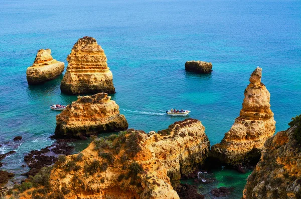Θέα Τοπίου Βραχώδους Παραλίας Στο Λάγος Της Πόλης Algarve Πορτογαλία — Φωτογραφία Αρχείου