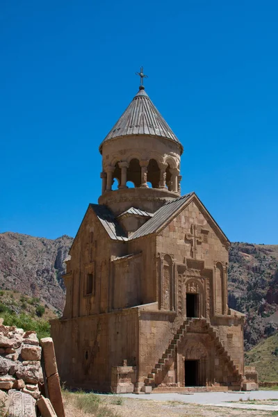 アルメニアのアレニにあるノラバンク修道院の垂直撮影 — ストック写真