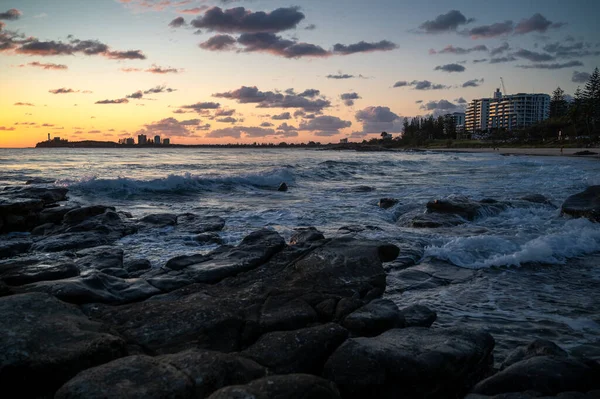 Fascinante Disparo Una Costa Rocosa Atardecer —  Fotos de Stock