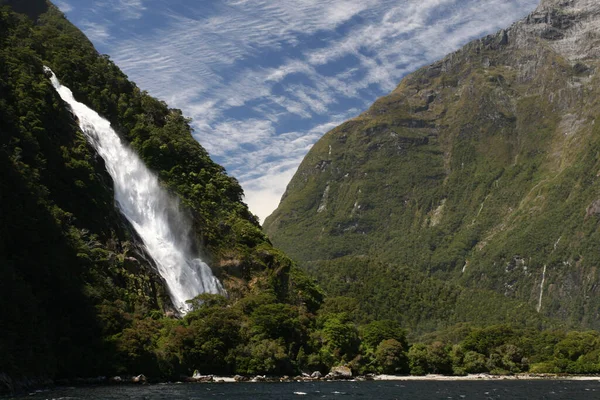 Cachoeira Descendo Rio Nova Zelândia — Fotografia de Stock