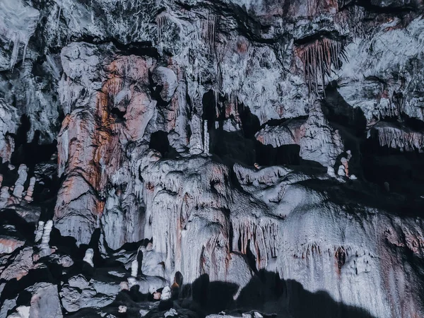 Una Fascinante Toma Estalactitas Cueva —  Fotos de Stock