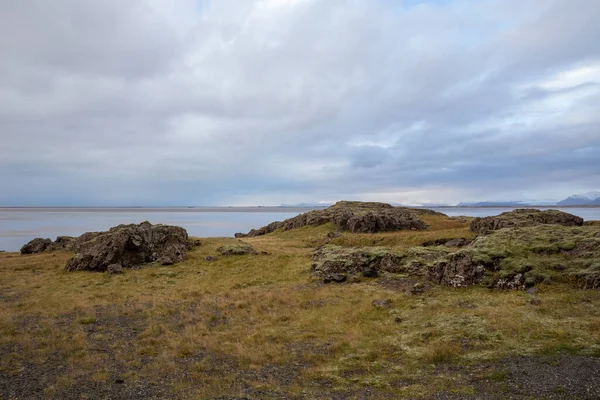 アイスランドの美しい山岳風景の魅惑的な景色 — ストック写真