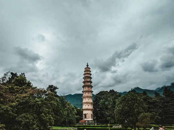 Uma Foto Close Dos Três Pagodes Dali China — Fotografia de Stock