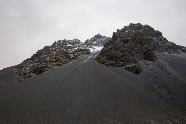 Beautiful View Rocky Mountainous Landscape Iceland —  Fotos de Stock