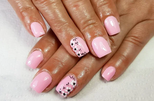 Zbliżenie Zdjęcia Profesjonalnego Nowoczesnego Żelowego Manicure — Zdjęcie stockowe