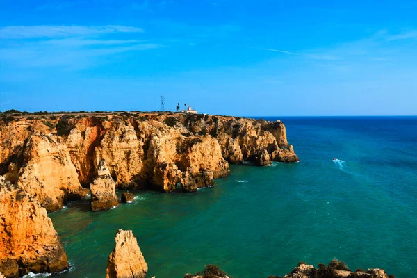 Widok Skalistą Plażę Mieście Lagos Algarve Portugalia — Zdjęcie stockowe
