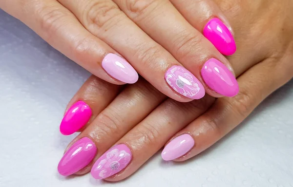 Closeup Shot Pink Professional Modern Gel Manicure — Stok fotoğraf