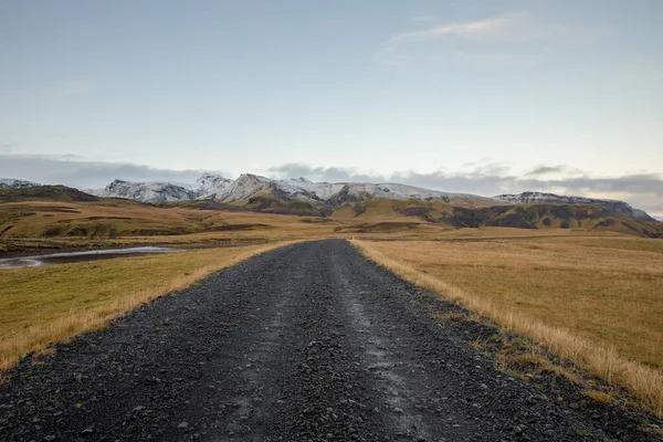 Una Vista Fascinante Del Hermoso Paisaje Montañoso Islandia — Foto de Stock