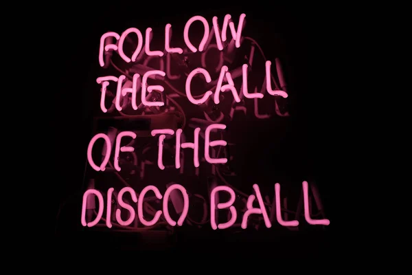 Neonowy Napis Follow Call Disco Ball Różowymi Diodami Led — Zdjęcie stockowe