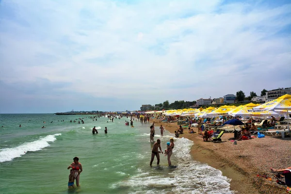 Eforie Nord Romania Agosto 2018 Paisaje Con Turistas Playa Eforie —  Fotos de Stock