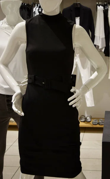 Vertical Shot Sleeveless Black Dress Belt Mannequin Store — Stock Photo, Image