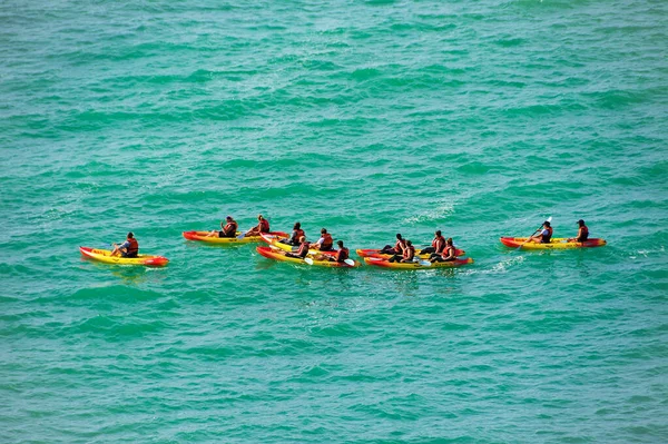 Lagos Portugal Outubro 2019 Muitos Barcos Com Turistas Mar Lagos — Fotografia de Stock