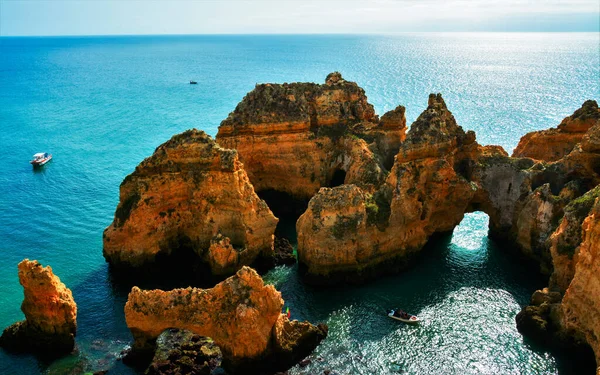 Vista Paisagem Praia Rochosa Cidade Lagos Algarve Portugal — Fotografia de Stock