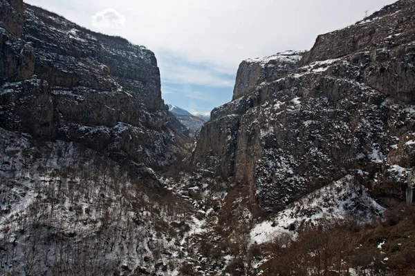 Hermoso Tiro Rocas Nevadas Armenia — Foto de Stock