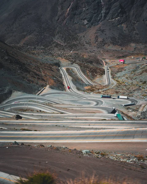 Epic Road Mountains Many Curves Going Downhill Chile Argentina Border — Foto de Stock