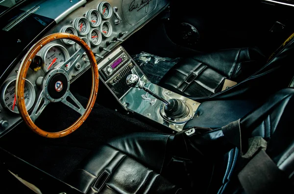 Közelkép Egy Retro Izom Autó Belsejéről — Stock Fotó