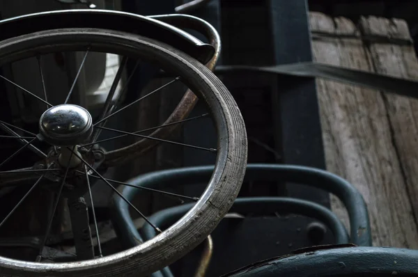 Närbild Gammal Cykel Hjul — Stockfoto