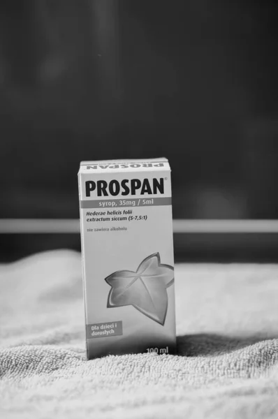 Poznan Poland Jul 2017 Prospan Coughing Syrup Medicine Box — 图库照片